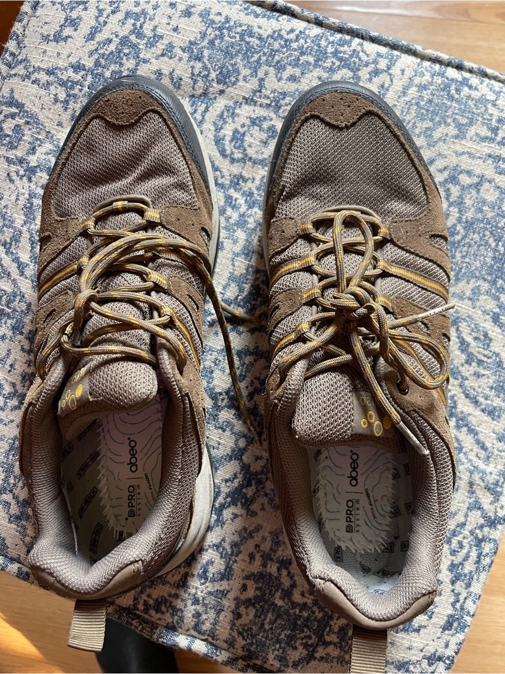 Women’s Abeo Brown Hiking Athletic Sneakers